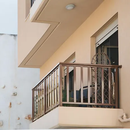 Modernpastel Studio-near Old Port خانيا